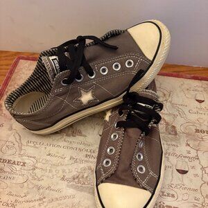 Converse One Star Low-Top Sneakers (Women's 7.5)